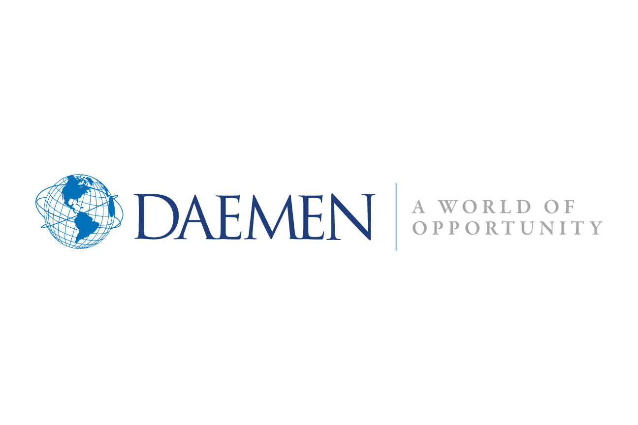 Daemen logo with tagline, horizontal, blue/gray variant, cell 28