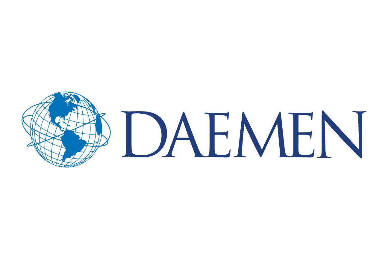 Daemen logo, horizontal, blue/gray variant, cell 19