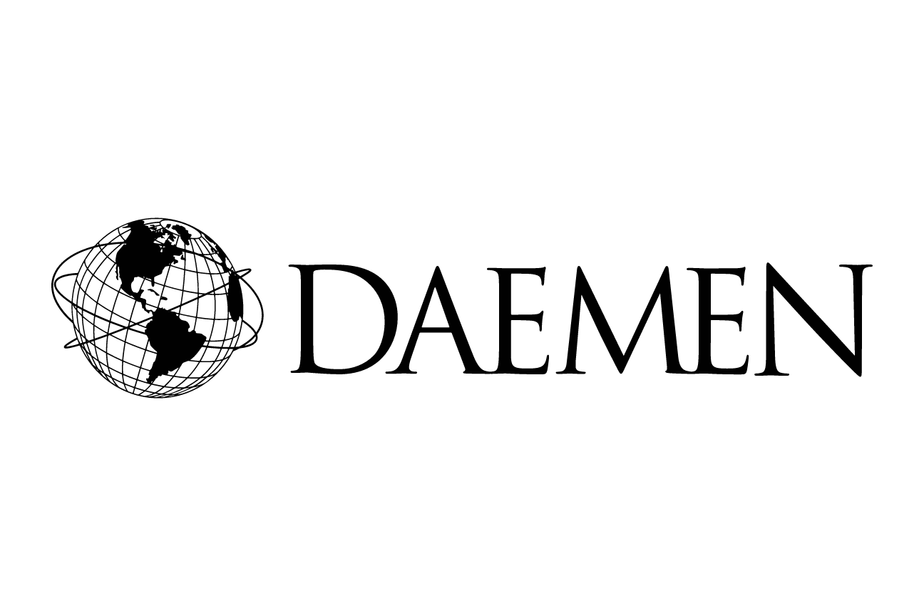 Daemen logo, horizontal, black variant, cell 21