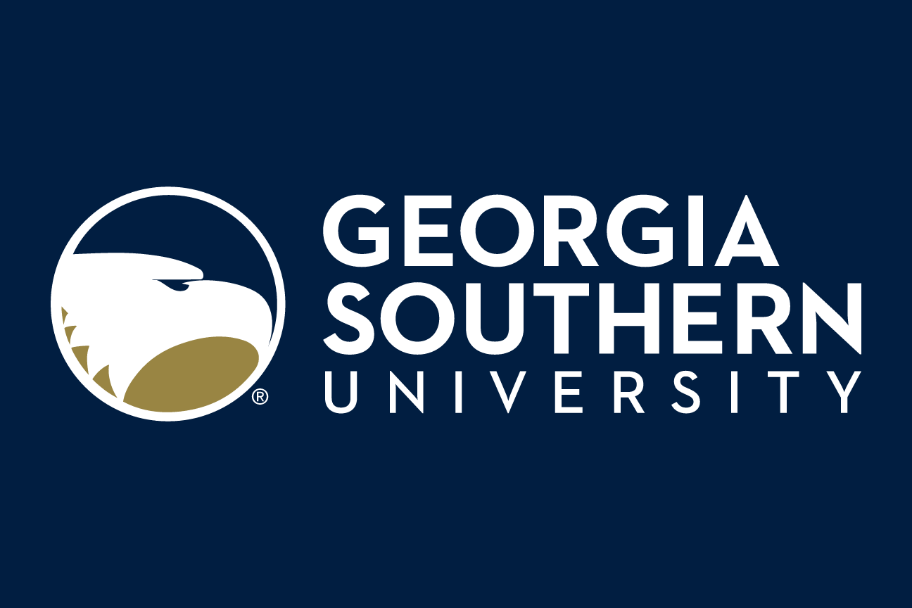 eagle head with university name, horizontal white and gold on blue variant, cell 8